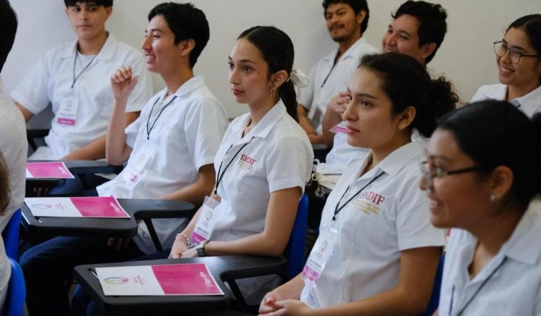 Quintana Roo abre la única escuela de Terapia Ocupacional en la Península de Yucatán con 23 estudiantes