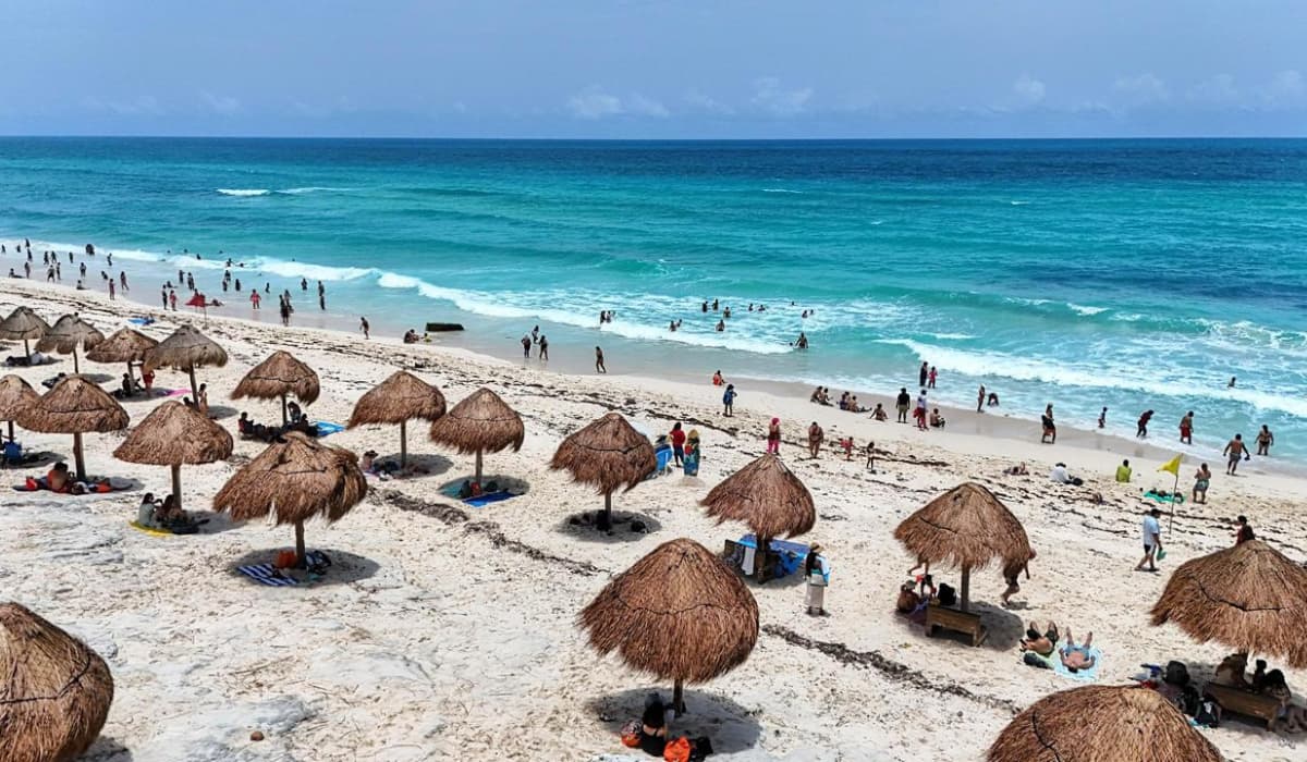 Cancún se consolida como destino internacional Cancún 2025 favorito de los viajeros estadounidenses para diciembre