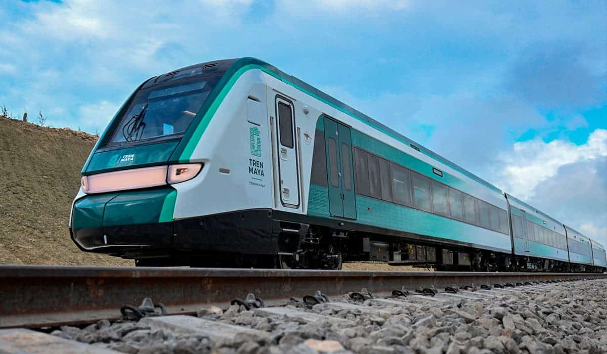 La solución de Sheinbaum a la gasolina cara: construir una terminal de combustibles con el Tren Maya