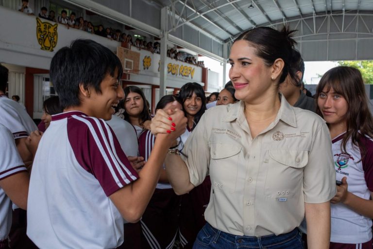 Estefanía Mercado refuerza prevención educativa en Playa del Carmen