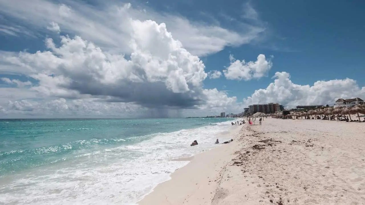 Pronóstico de clima en Playa del Carmen: Frente frío inusual el 31 enero 2026