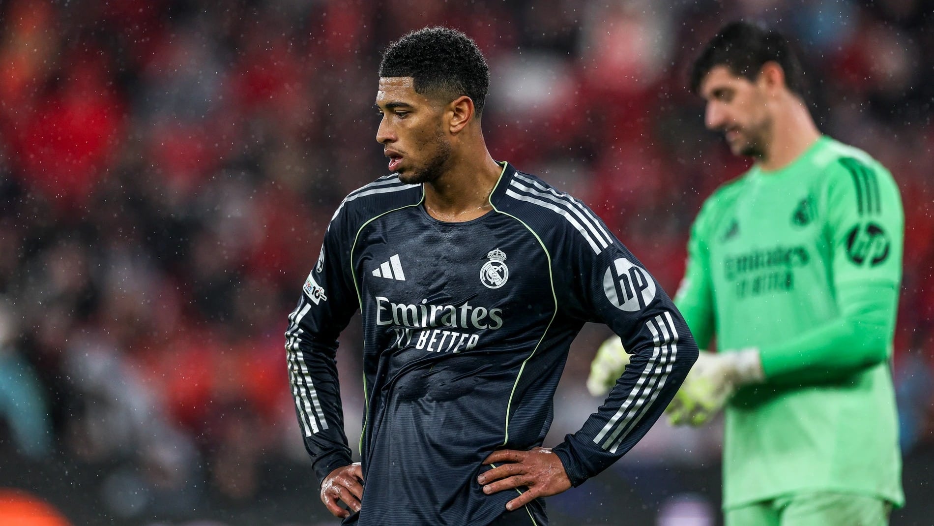 Desastre blanco: Real Madrid cae ante Benfica y es relegado a los playoffs