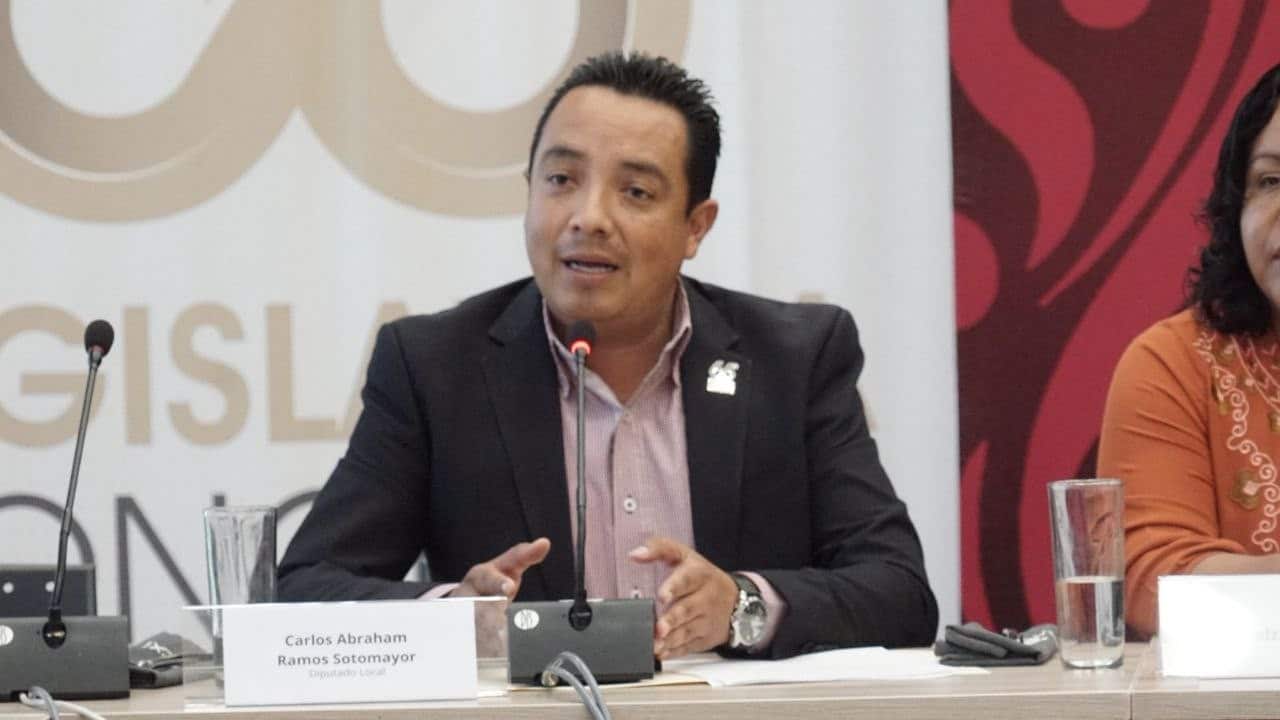 Ataque a balazos contra la pollería del diputado Carlos Ramos en Irapuato