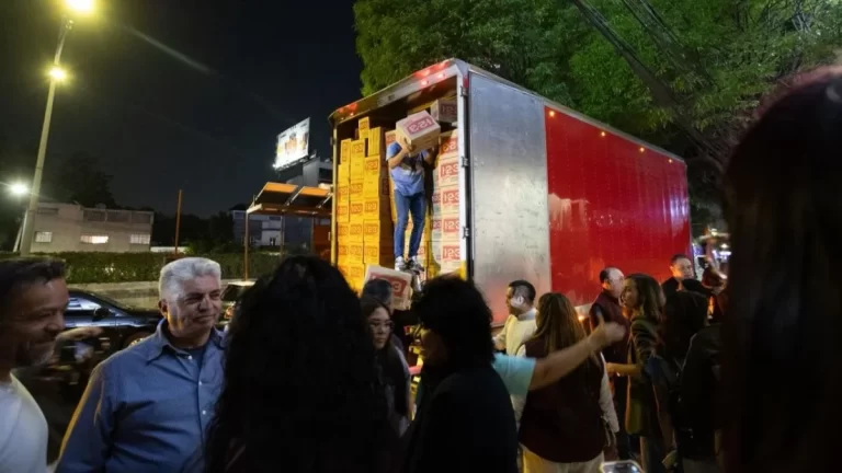 Morena logra acopio de 30 toneladas de ayuda humanitaria para Cuba