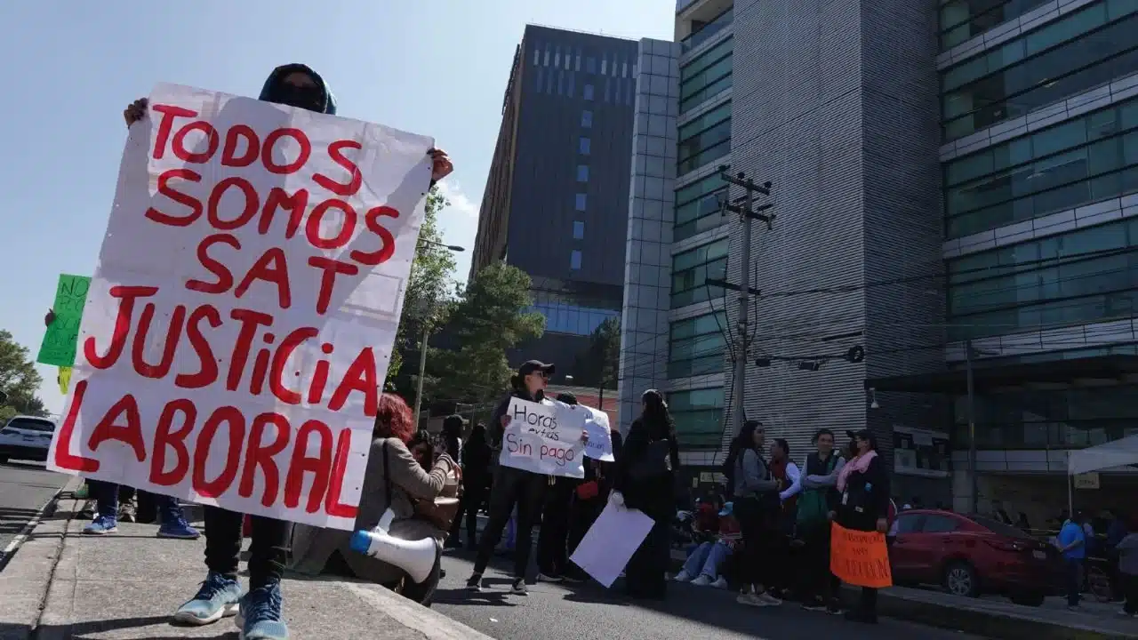 Bloqueo de Reforma por sindicalizados de Cultura: Demanda salarial y contexto laboral