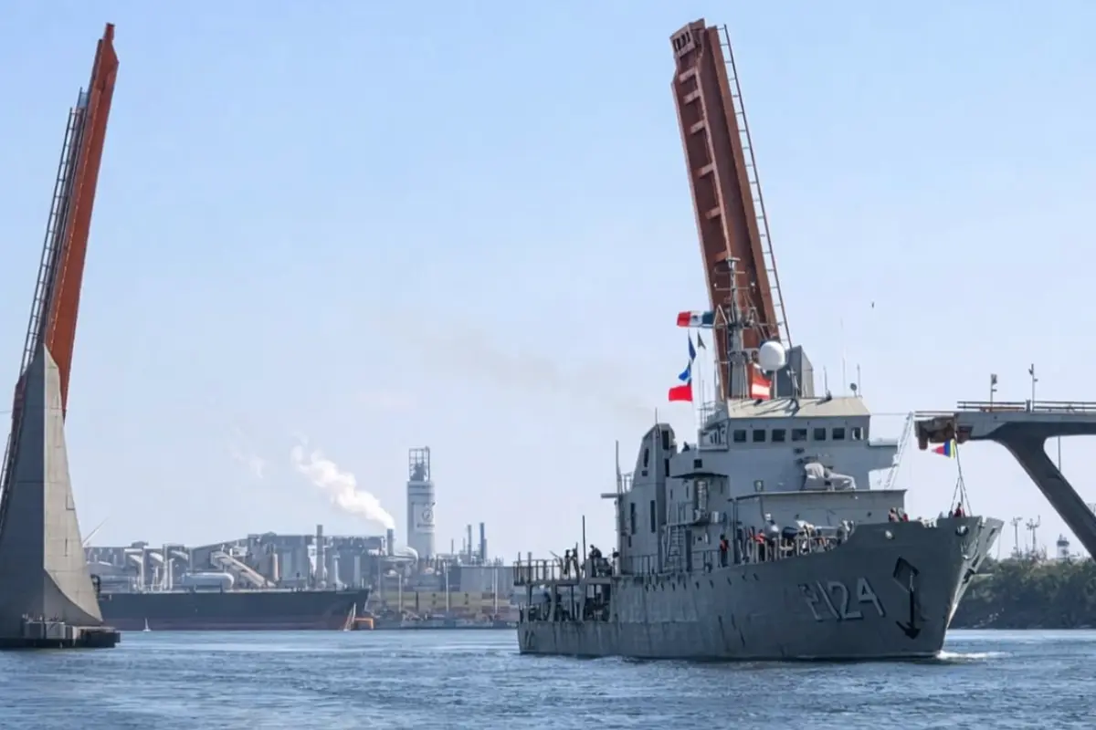 El buque Usumacinta y 103 marinos: Un arribo clave en Puerto Vallarta