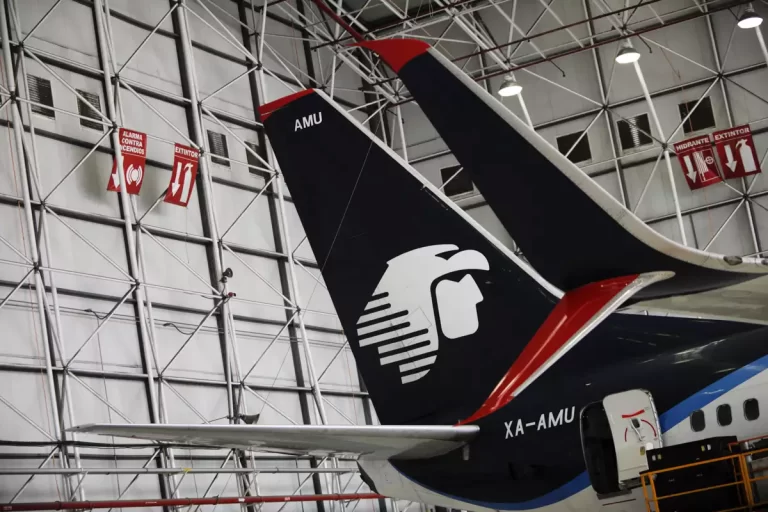 Caída de acciones de aerolíneas: Aeroméxico registra descenso de hasta 8.5%