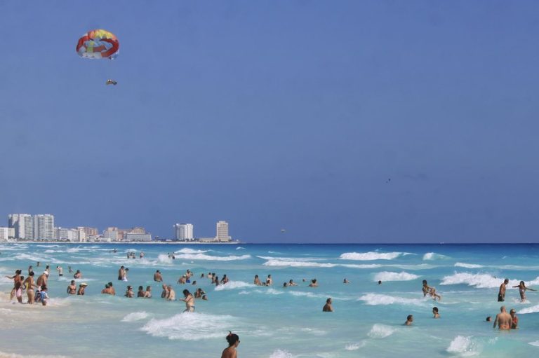 Cancún 25 de febrero: Clima, navegación óptima y protección UV