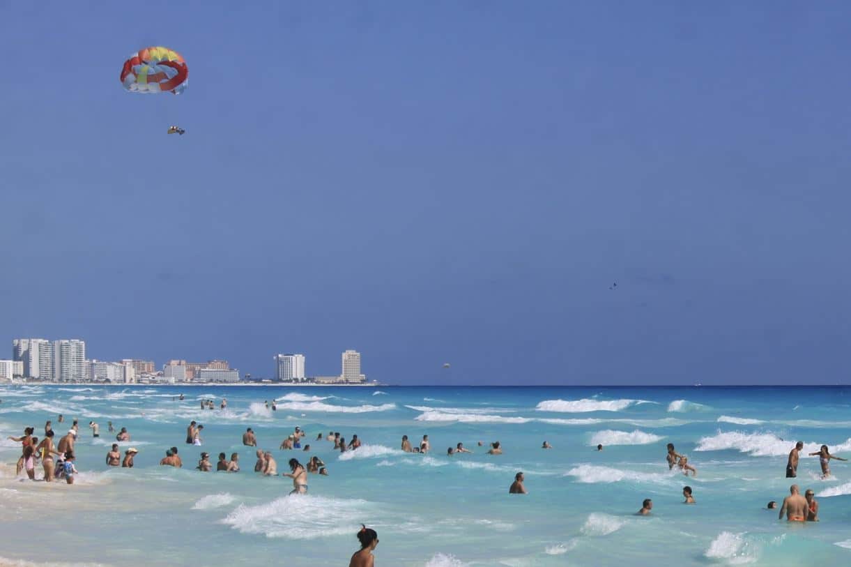 Cancún 25 de febrero: Clima, navegación óptima y protección UV