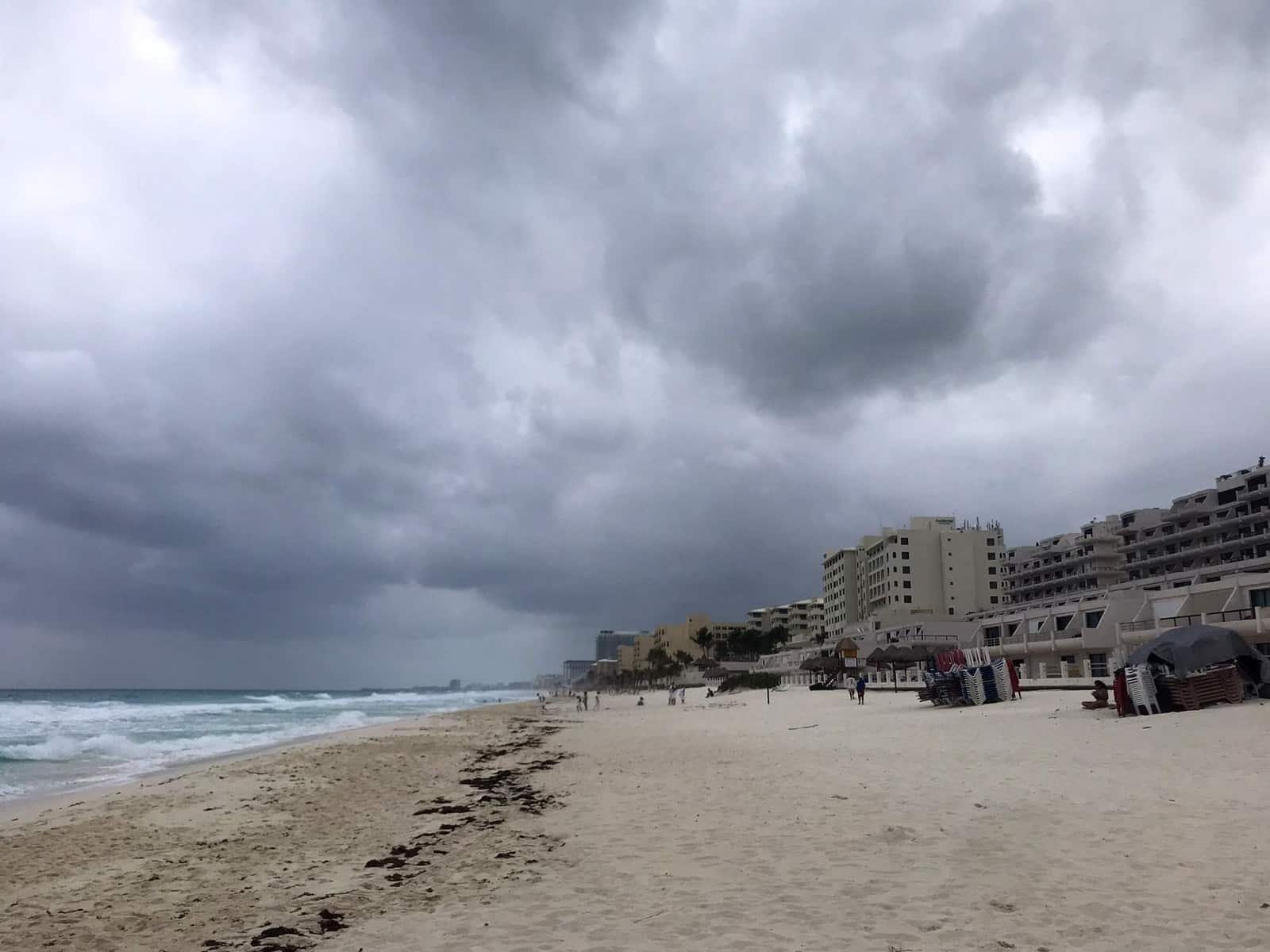 Clima en Cancún: 24 de febrero con cielos nublados, aprovecha la jornada fresca