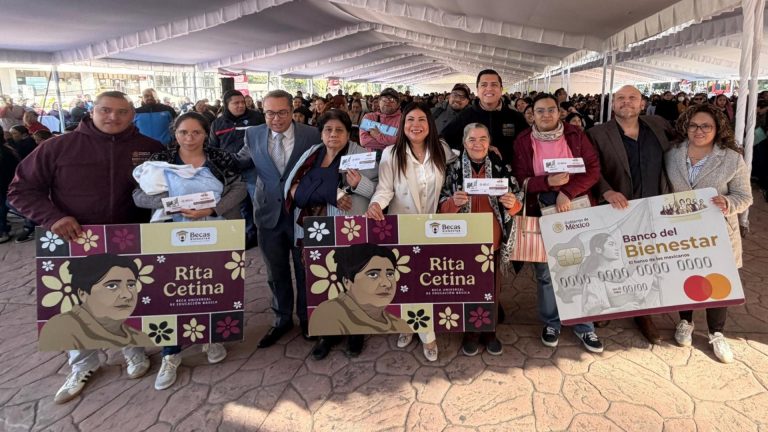 Becas en México 2026: Crecimiento de 217% a 22.8 millones de estudiantes