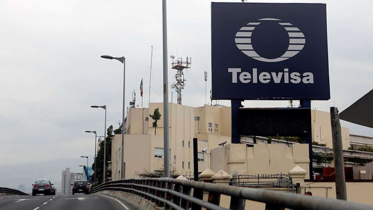 Desplome de Televisa: ¿Qué revela la caída del 6.75% en la BMV sobre el sector medios?