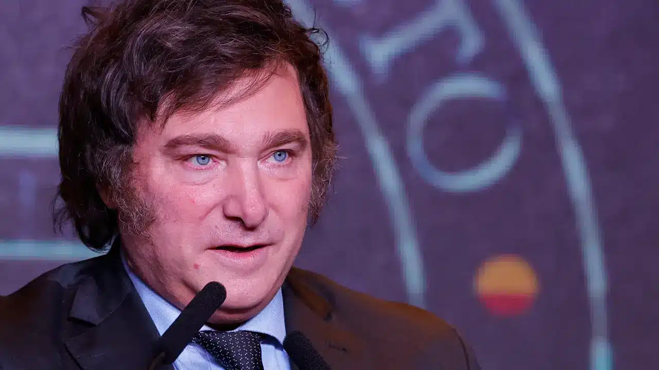 Dilema de Milei: Pragmatismo vs. Trump ante la dependencia de China