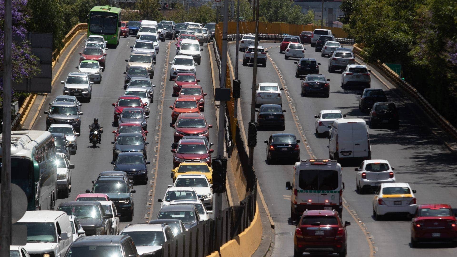 Doble Hoy No Circula: Restricciones vehiculares por contingencia el 17 de febrero de 2026