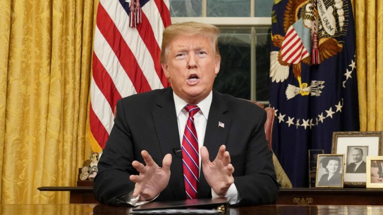 Trump sugiere hacer de Venezuela, Groenlandia y Canadá estados de EU