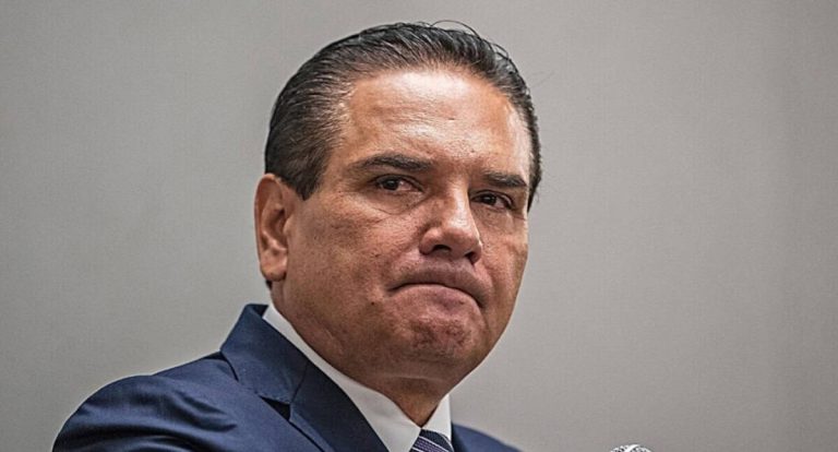 El rastro de 3 mil millones: México exige la extradición de exfuncionarios de Silvano Aureoles