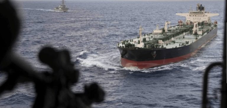 La caza global del Aquila II: EU persigue petrolero sancionado hasta el Índico