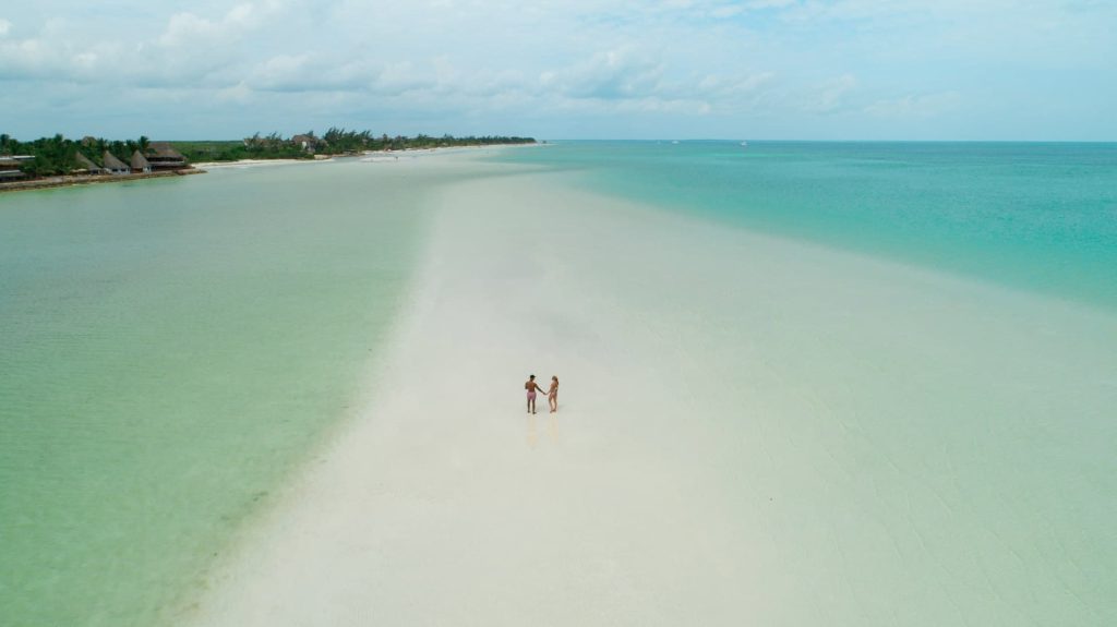 Holbox 2026: El escape sin sargazo y playas vírgenes del Caribe mexicano 1 guia experta isla holbox 2026 playas virgenes sin sargazo playa mosquito