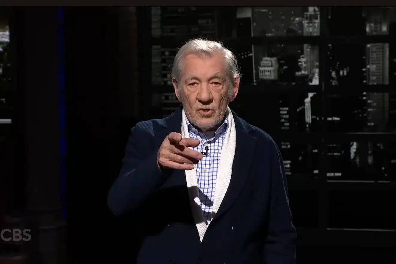 La voz de Shakespeare contra Donald Trump: El monólogo de Ian McKellen