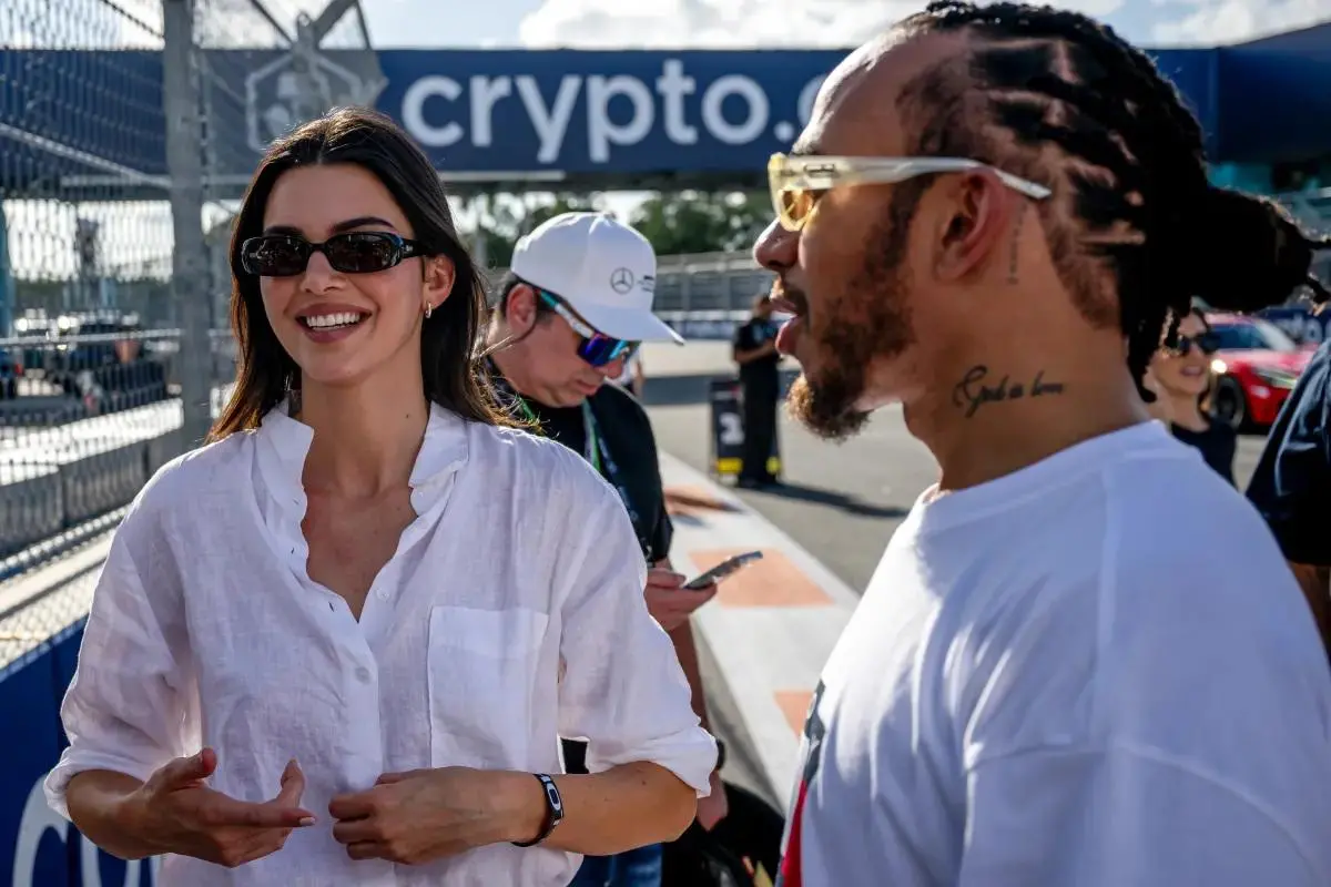 Lewis Hamilton y Kendall Jenner: La colisión VIP de romances en el Super Bowl