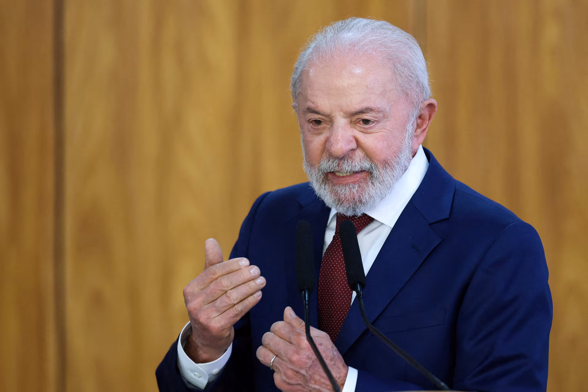 Lula pide responsabilidad colectiva contra feminicidios en Brasil