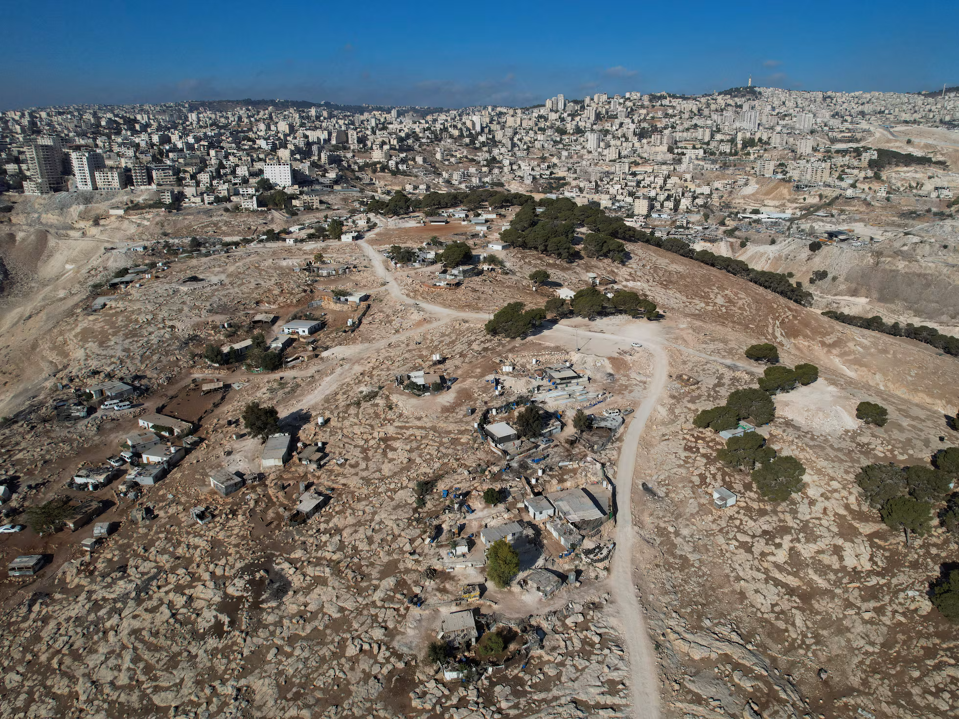 Israel otorga a colonos más facilidades para adquirir tierras en Cisjordania