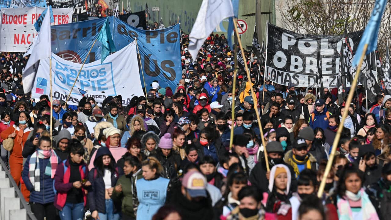 Milei advierte a periodistas sobre posible represión durante protestas en Argentina