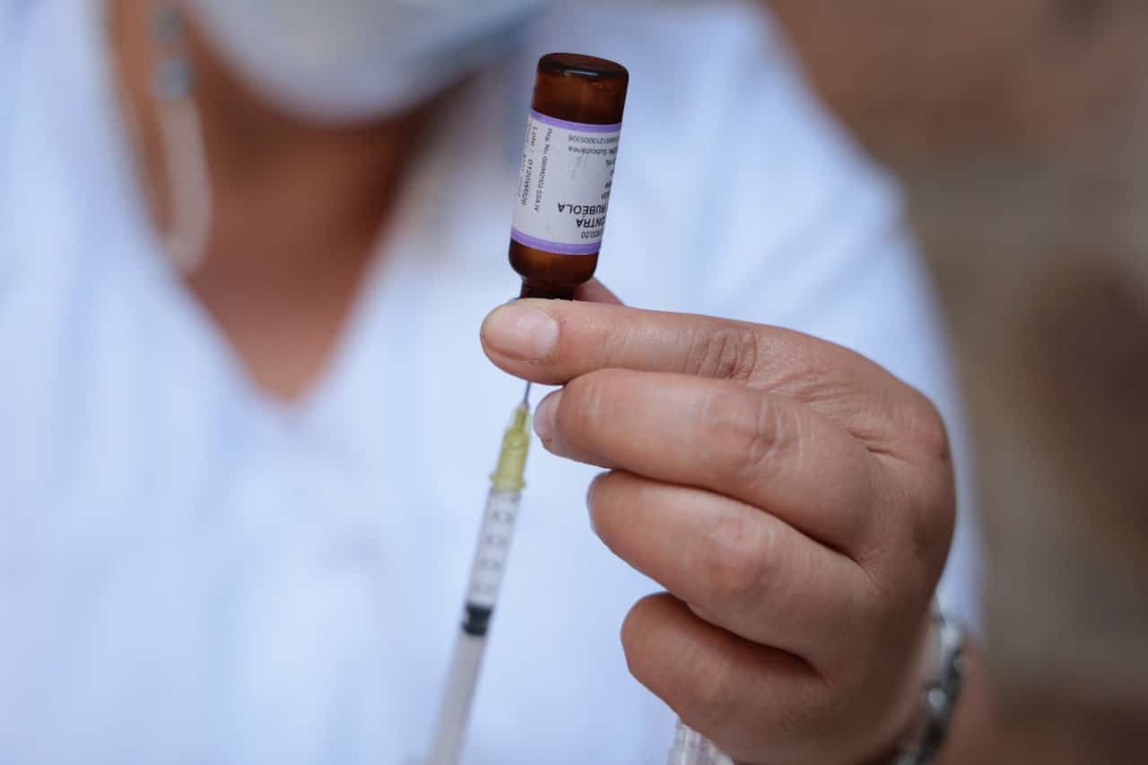 Campaña de vacunación en Nuevo León: 33 mil dosis contra el sarampión