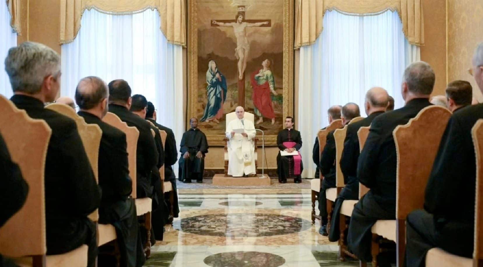 León XIV y legionarios de cristo: un llamado a la fidelidad y renovación