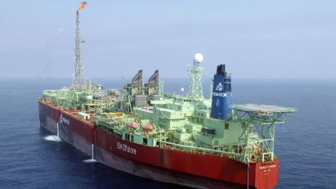 Pemex: La contracción del 44% en exportaciones de crudo desafía la soberanía energética