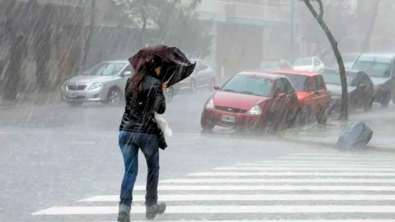 Pronóstico detallado: Chubascos en Michoacán, Guerrero y extremos térmicos