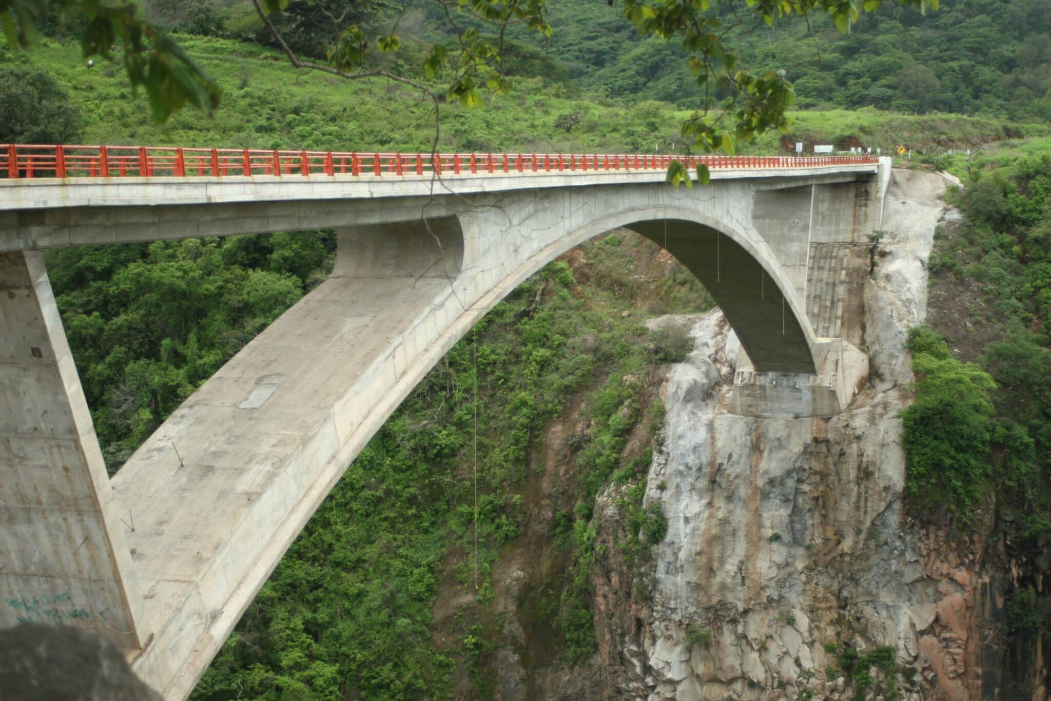 Desbloqueo estratégico: Fuerzas federales aseguran el puente El Progreso