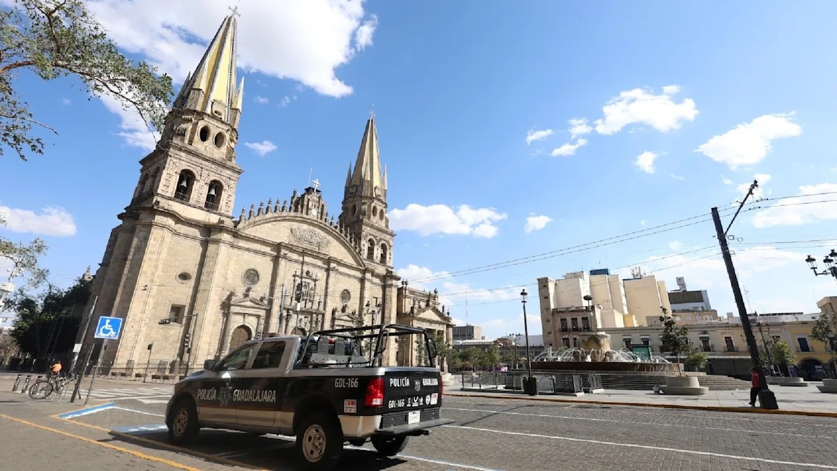 México: Reanudación gradual de servicios tras la muerte de El Mencho