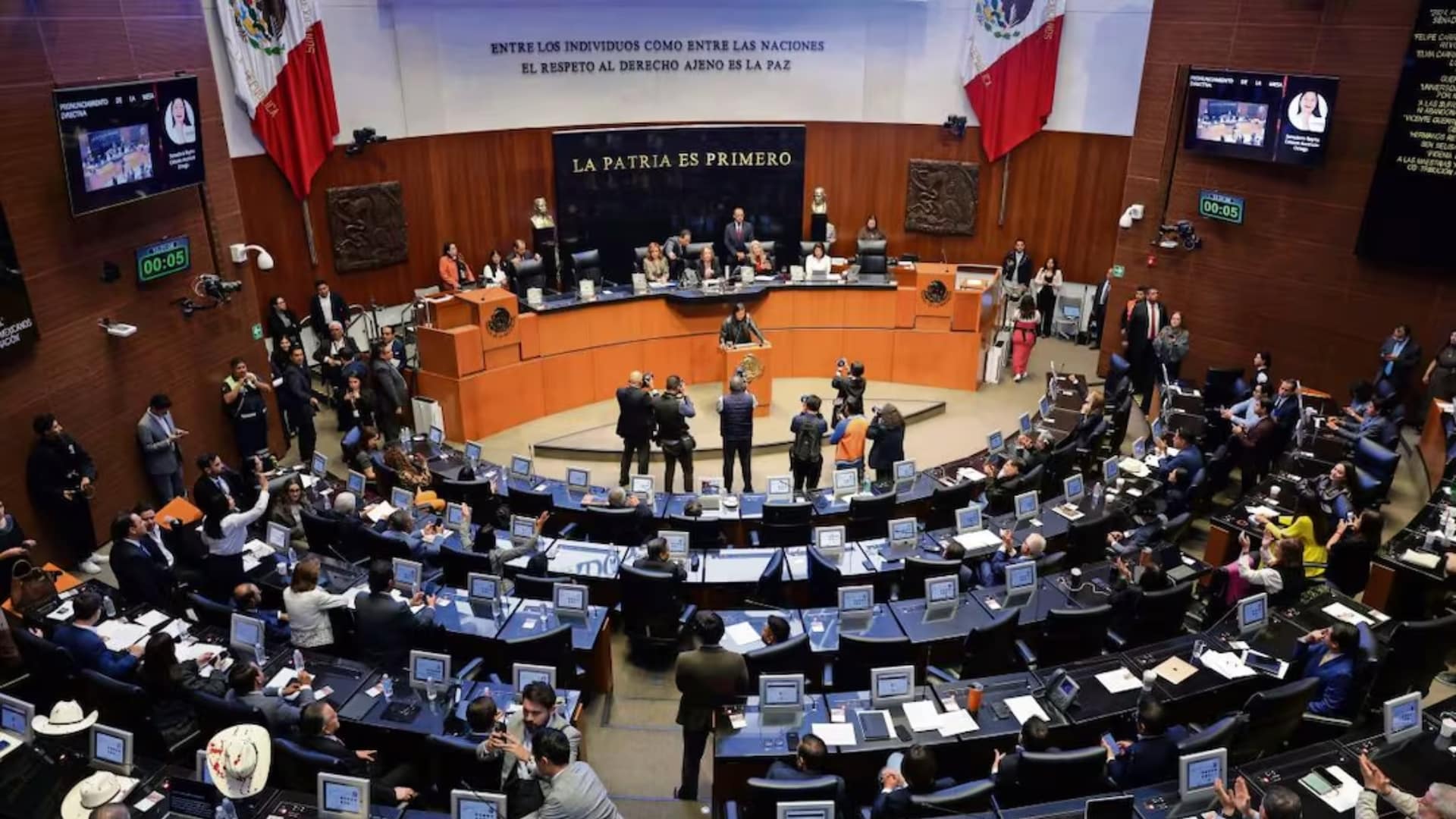 Tensión en el Senado por los dos días de descanso obligatorio
