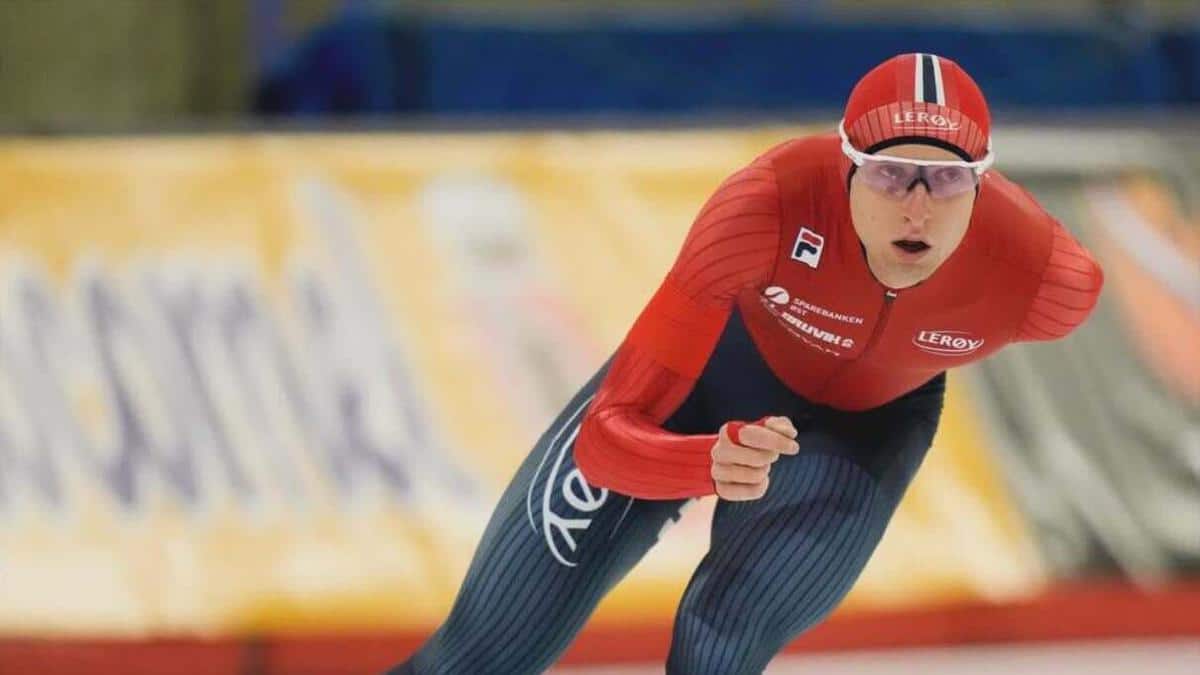 Sander Eitrem logra oro y récord olímpico en 5 mil metros de patinaje