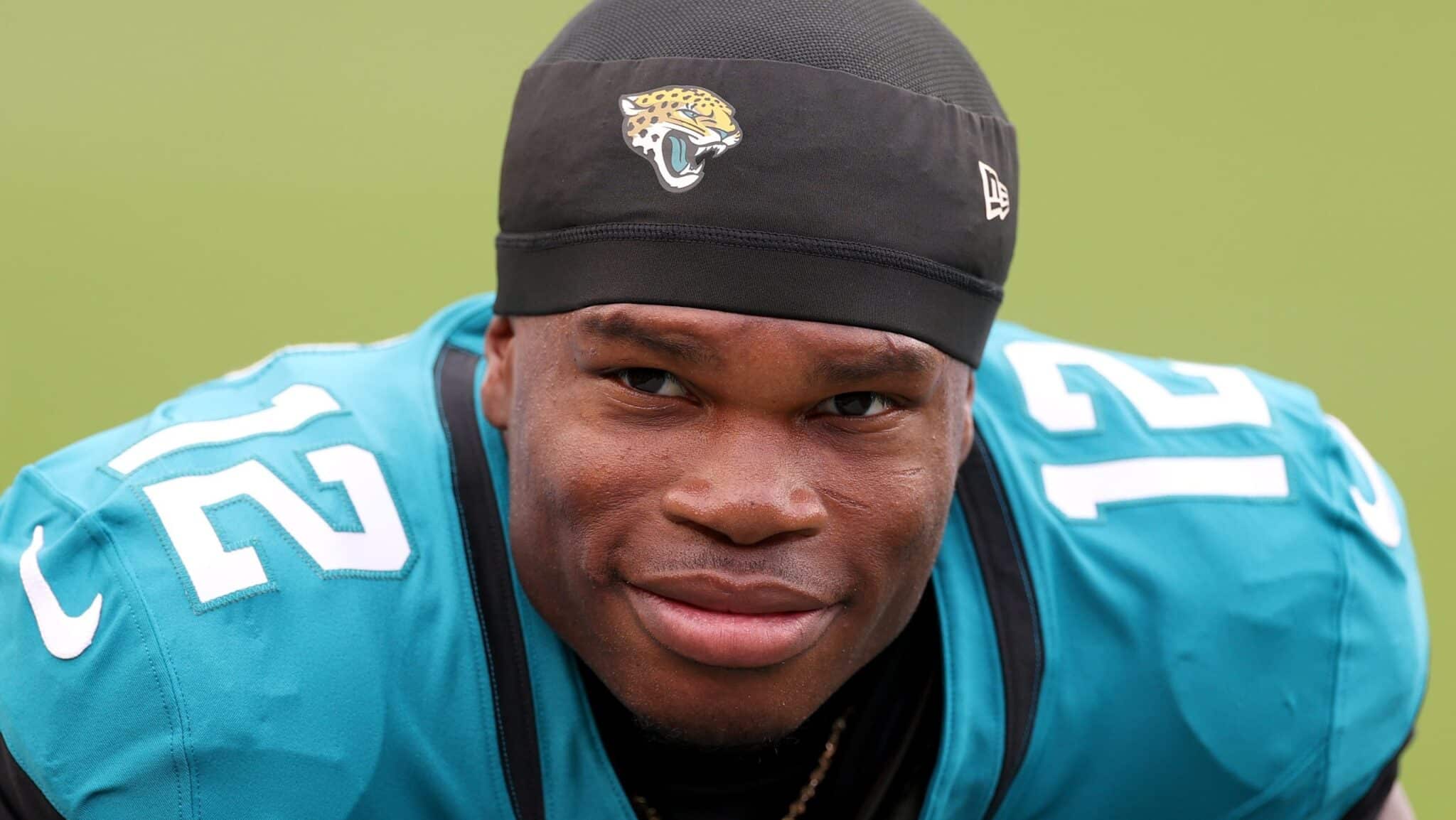 El proyecto Travis Hunter: por qué los Jaguars lo limitan a cornerback titular