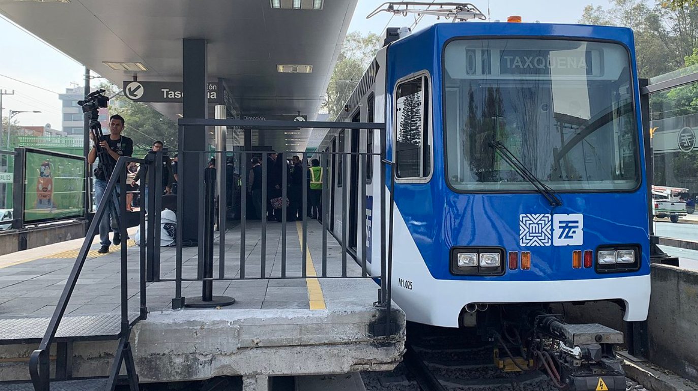 La ampliación del Tren Ligero de Xochimilco: llegan los primeros dos trenes de 17