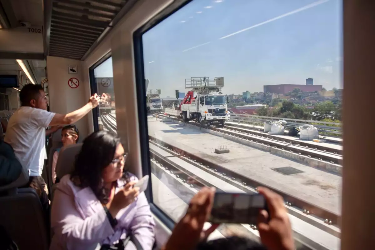 Tren El Insurgente: Inauguración, costos reales y el contraste de visiones