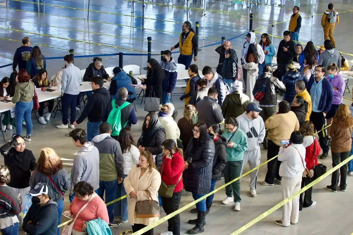 La UNAM y el IMSS abren megacentro de vacunación contra el sarampión en la Ciudad de México