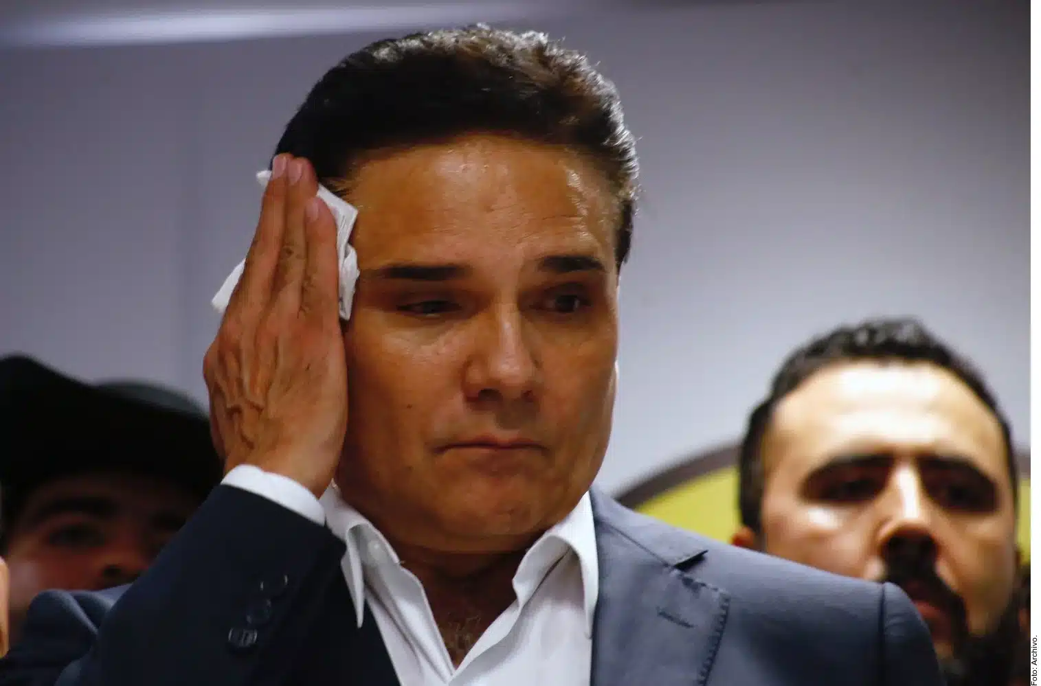 La orden de captura contra Silvano Aureoles por el desfalco de los cuarteles
