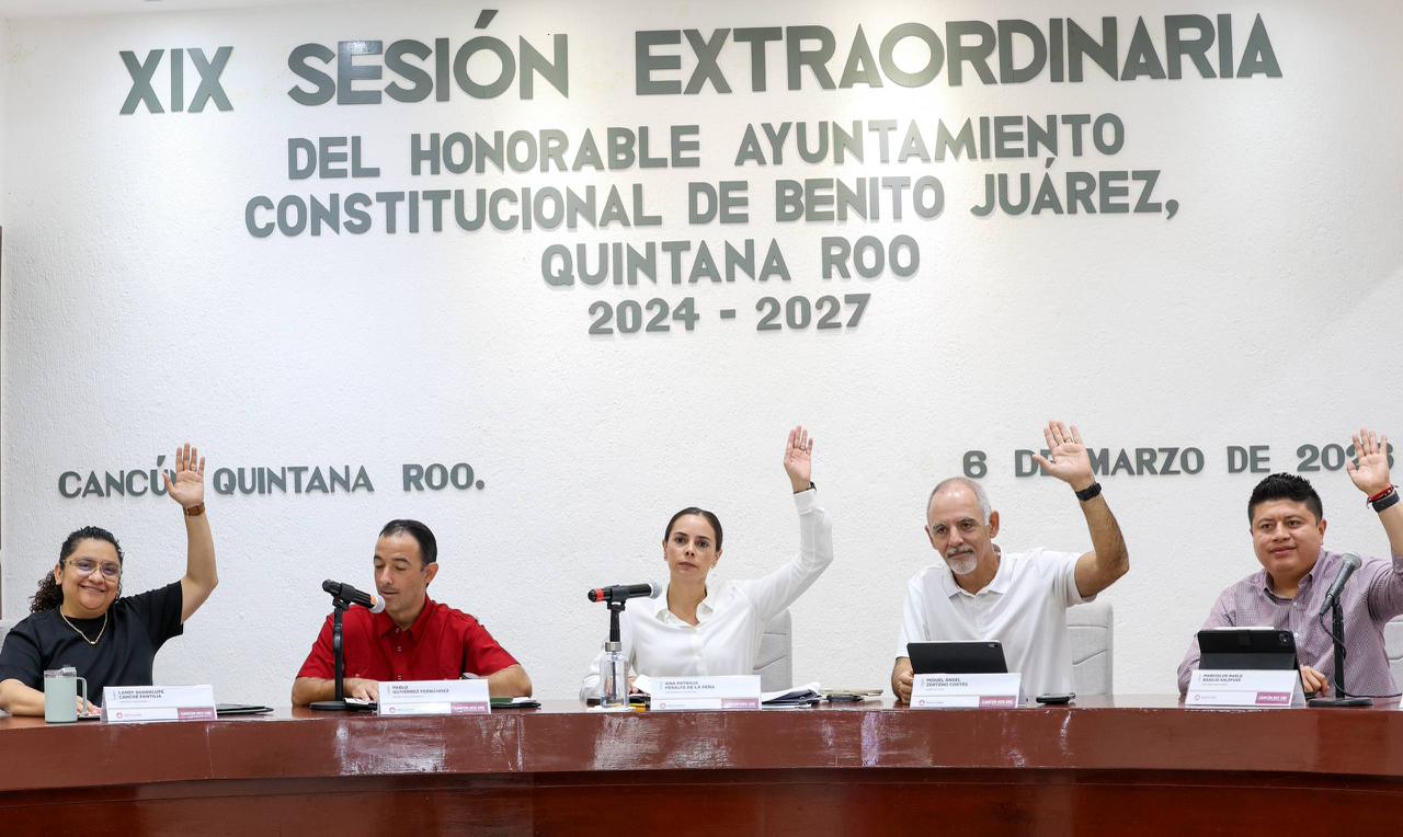 Ana Paty Peralta encabeza la sesión de Cabildo en Cancún para aprobar el presupuesto de movilidad MOBI