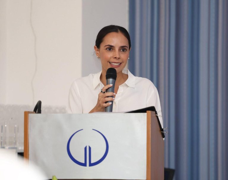 Ana Paty Peralta impulsa el turismo médico con la excelencia del Hospital Galenia