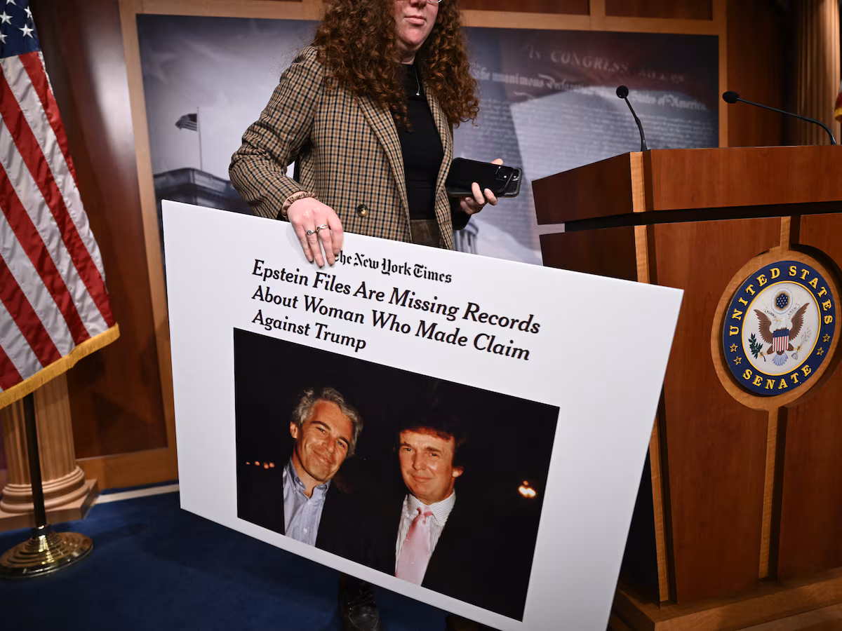 Archivos Epstein-Trump: Implicaciones de la desclasificación del DOJ en 2026