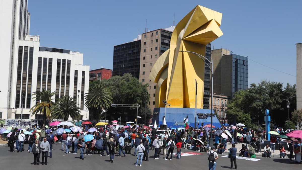 El retorno de la CNTE: Bloqueos en Reforma y la fragmentación del diálogo educativo