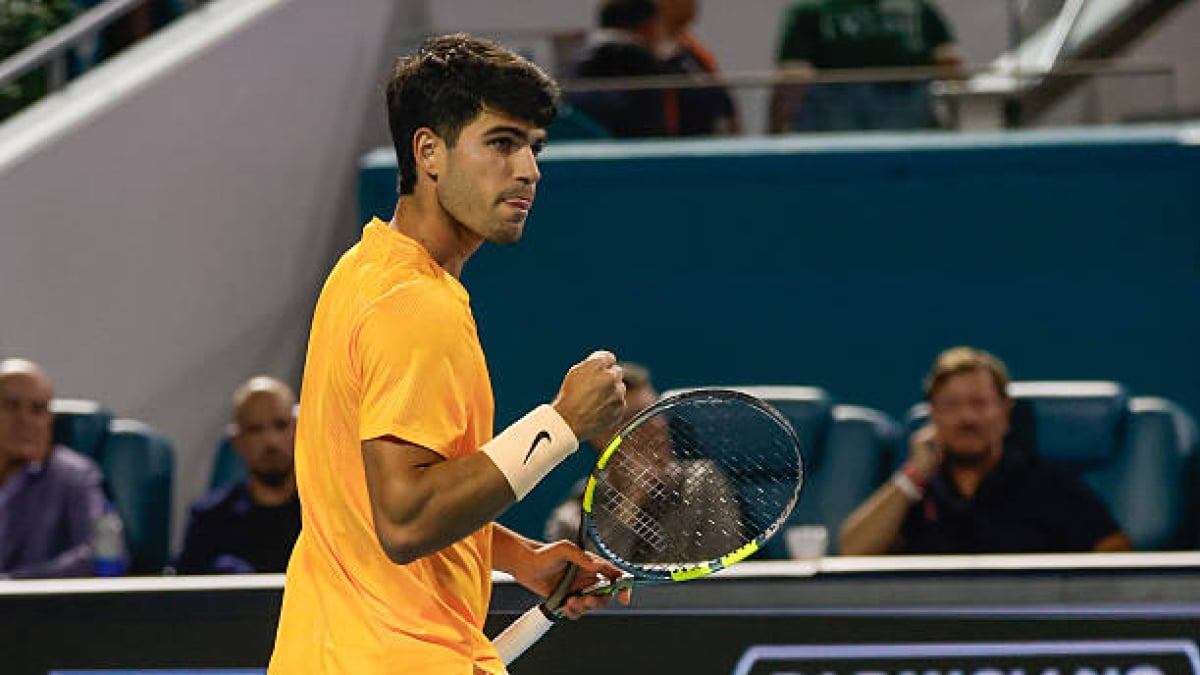Carlos Alcaraz supera un debut de alta exigencia ante João Fonseca en Miami