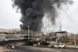 Estados Unidos impone bloqueo naval total a Irán para neutralizar su logística militar 1 crisis infraestructura energetica iran 2026