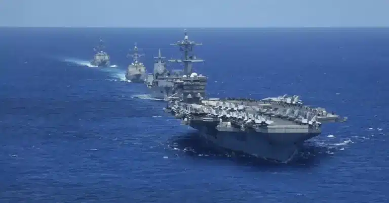 Refuerzo del cinturón de seguridad naval ante la escalada en el golfo