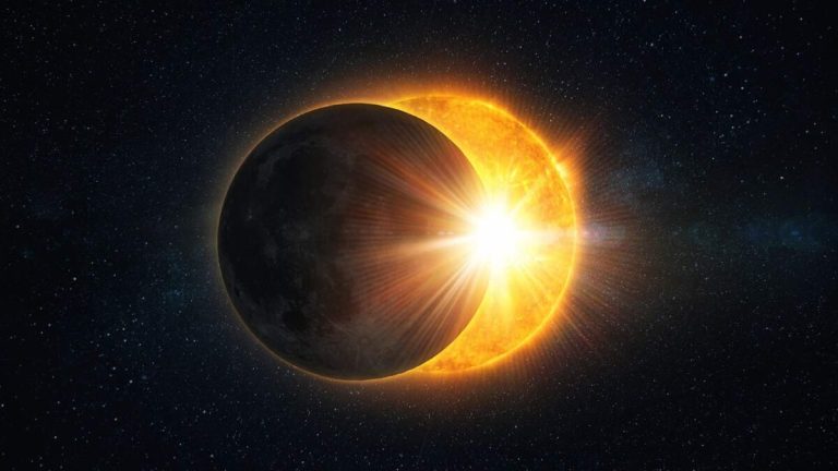 Eclipse Solar 2026: La batalla por la mejor vista entre el "fuego y hielo" y el sol ibérico