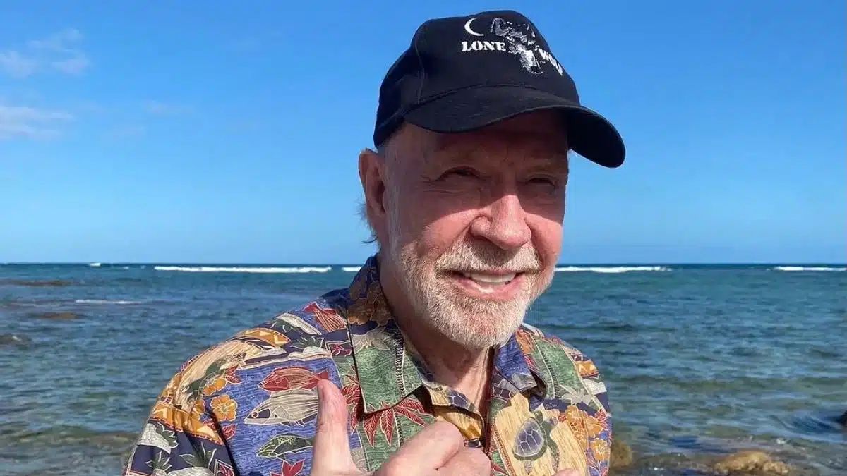 Reportan estable a Chuck Norris tras hospitalización de emergencia en Hawái