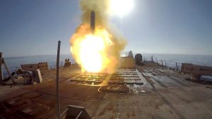 Reserva Federal: Pausa estratégica ante el "shock" en Medio Oriente 1 estrategia degradacion militar iran eeuu israel